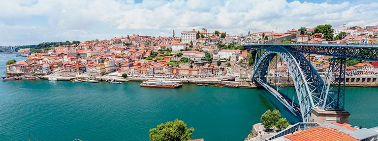 Dom Luis I Bridge over the Douro River in Oporto, Portugal